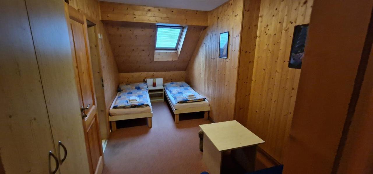 Hotel Hostinec U Reky à Ostravice Extérieur photo